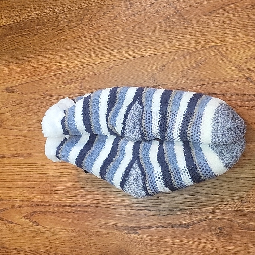 Cuddle Duds Sherpa Lined Lounge Socks 4-10